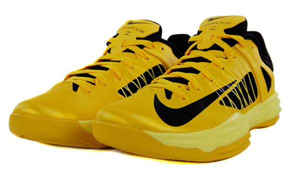 Nike-Lunar-Hyperdunk-2012-Low-Vivid-Sulfur-Black-Electric-Yellow-Available-Now-2