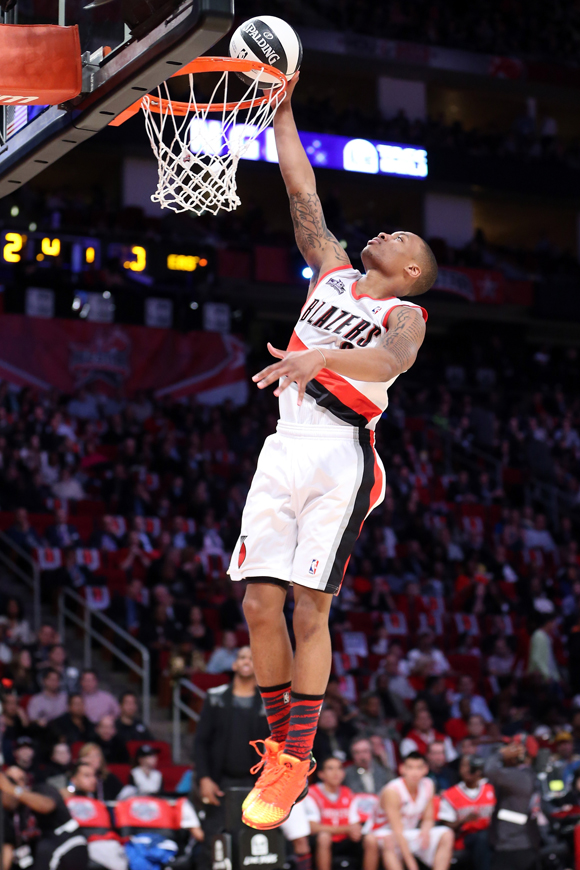 HOUSTON, TX - FEBRUARY 16:  Damian Lillard of the Portland Trail Blazers competes in the Taco Bell Skills Challenge part of 2013 NBA All-Star Weekend at the Toyota Center on February 16, 2013 in Houston, Texas. (Photo by Ronald Martinez/Getty Images)