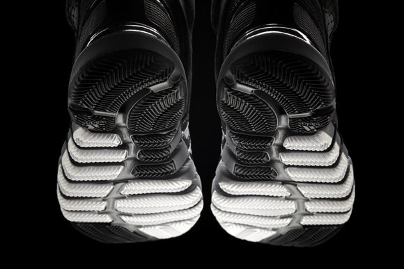 adidas-Crazyquick-Black-Lead-White-3