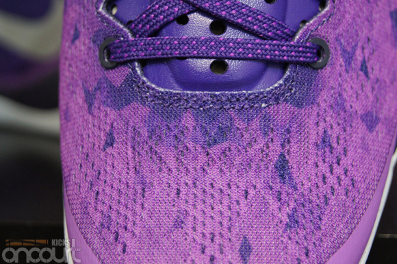 Nike-Kobe-8-SYSTEM-Purple-Gradient-Detailed-Look-Review-8