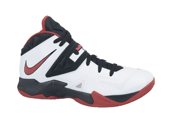 Nike Zoom Soldier VII - Available Now 2
