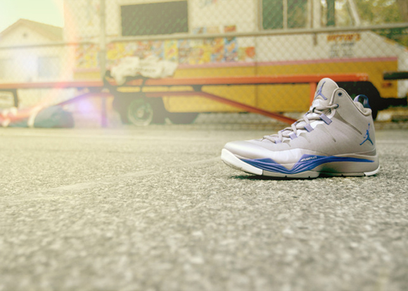 Blake Griffin Lifts Off in New Jordan Campaign 8