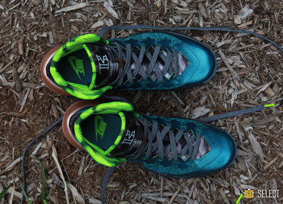 Nike Hyperdunk 2013 Kyrie Erving PE - Up Close & Personal 10