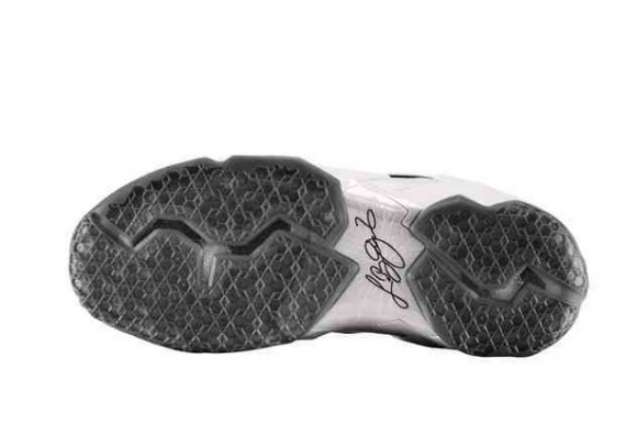 LeBron XI iD Power Harnessed Creativity Unleashed 10