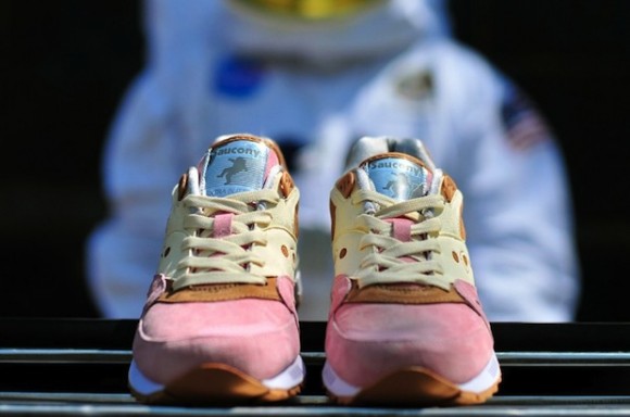 Extra-Butter-x-Saucony-Shadow-Master-Space-Snack-Release-Information-1