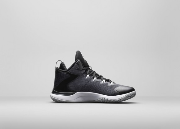 Jordan Brand Officially Unveils the Super.Fly 3 14
