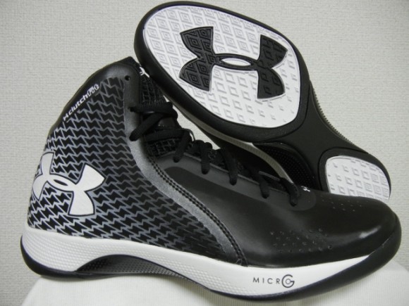 Under Armour Micro G Torch III - New Colorways 1