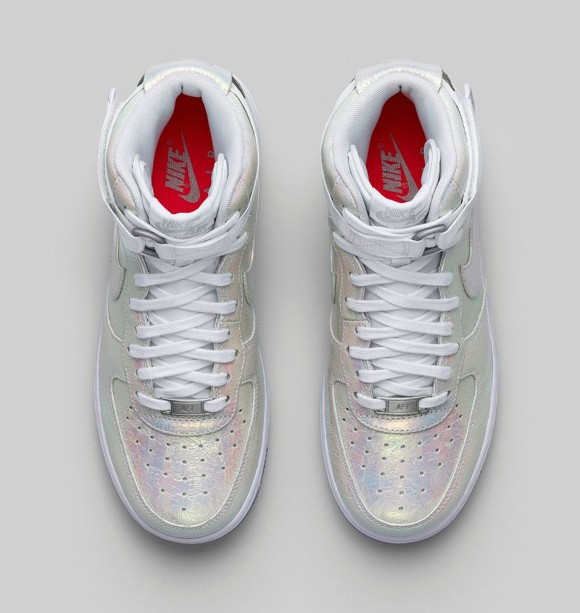 wmns-nike-iridescent-collection-8