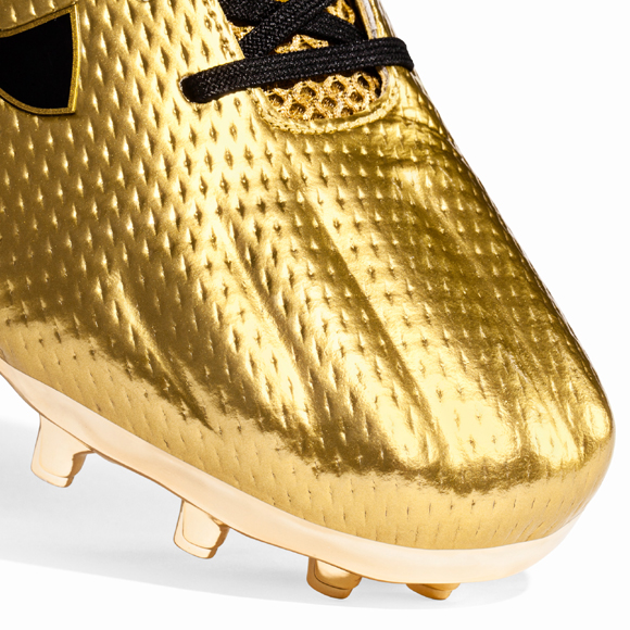 under armour black and gold football cleats