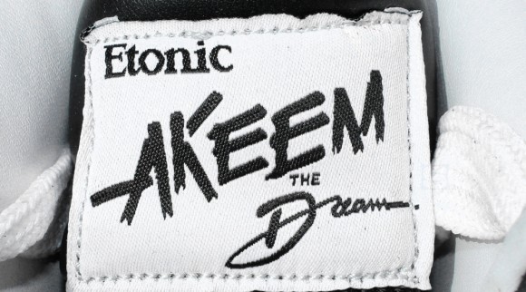 etonic akeem the dream 8