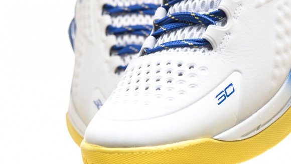 Under Armour Curry One 'Playoff' - Up Close & Personal 8