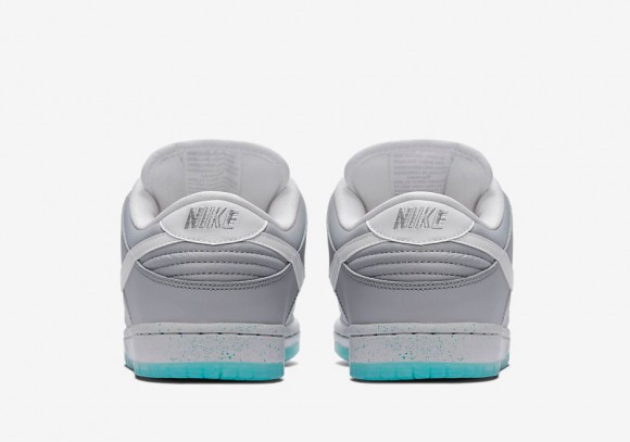 nike-sb-dunk-low-mag-release-date-1