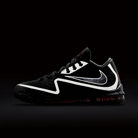 Nike Field General 2-5