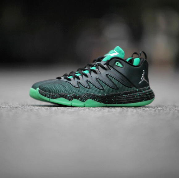 Get Up Close and Personal with the Jordan CP3.IX 'Jade' 1