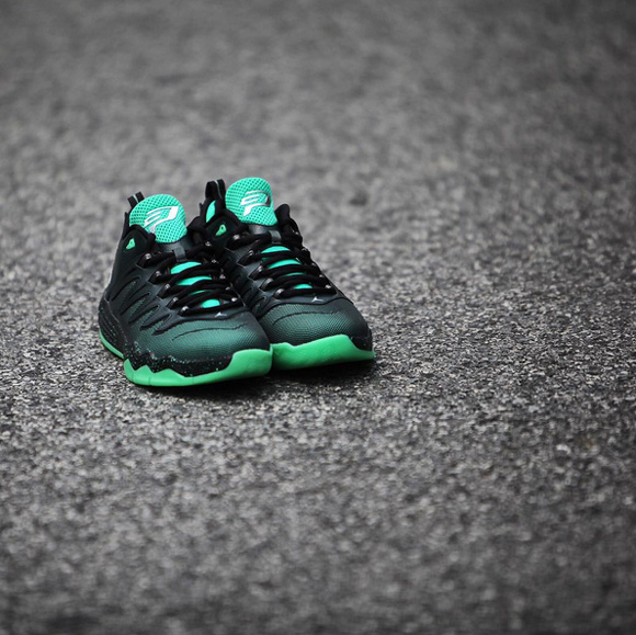 Get Up Close and Personal with the Jordan CP3.IX 'Jade' 4