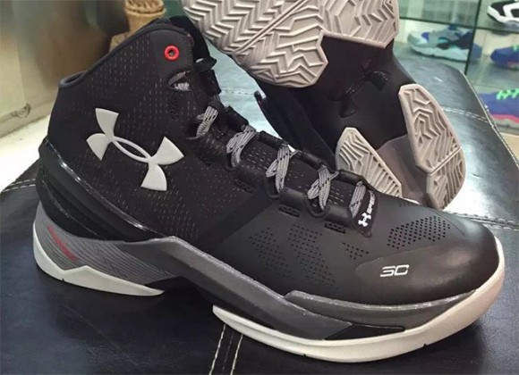 Steph Curry's White Sneakers Aren't Awful