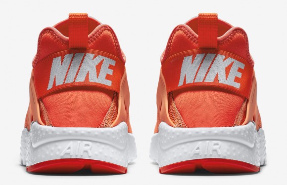 Nike Finds a Way to Make the Huarache Run Even More Comfortable-1