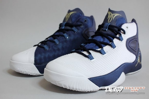 Get Up Close and Personal with The Jordan Melo M12 in White Navy 2