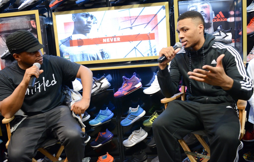 Damian Lillard Gives Away 200 Pairs D Lillard 2's to His Fans in NYC-4