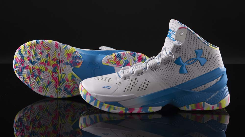 Get Up Close and Personal with the Under Armour Curry 2 'Surprise Party' 2