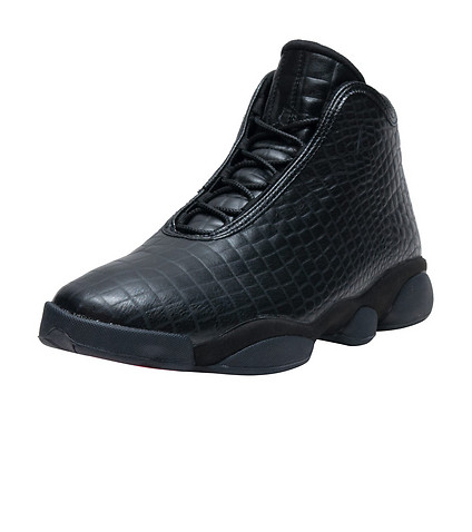 822333-010_black_jordan_horizon_premium_bhm_sneaker_lp1