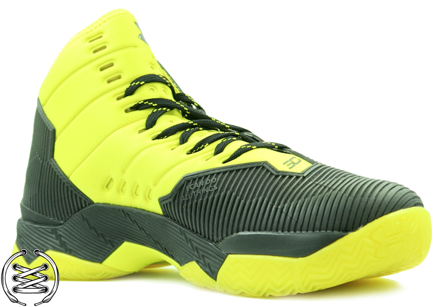 Under Armour Curry 2 5 Black Taxi | Detailed Look and Review 1