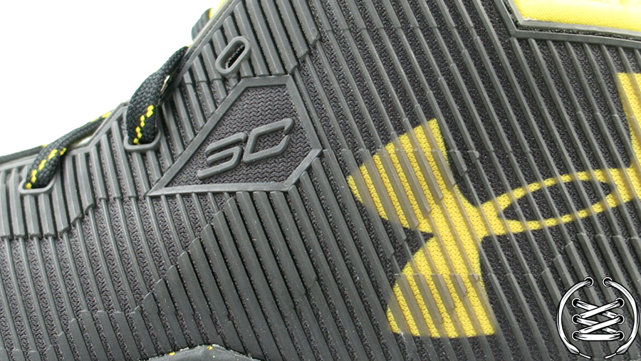 Under Armour Curry 2 5 Black Taxi | Detailed Look and Review 3