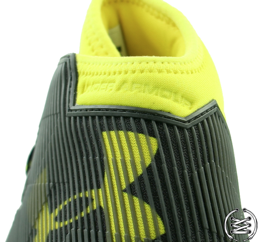 Under Armour Curry 2 5 Black Taxi | Detailed Look and Review 4