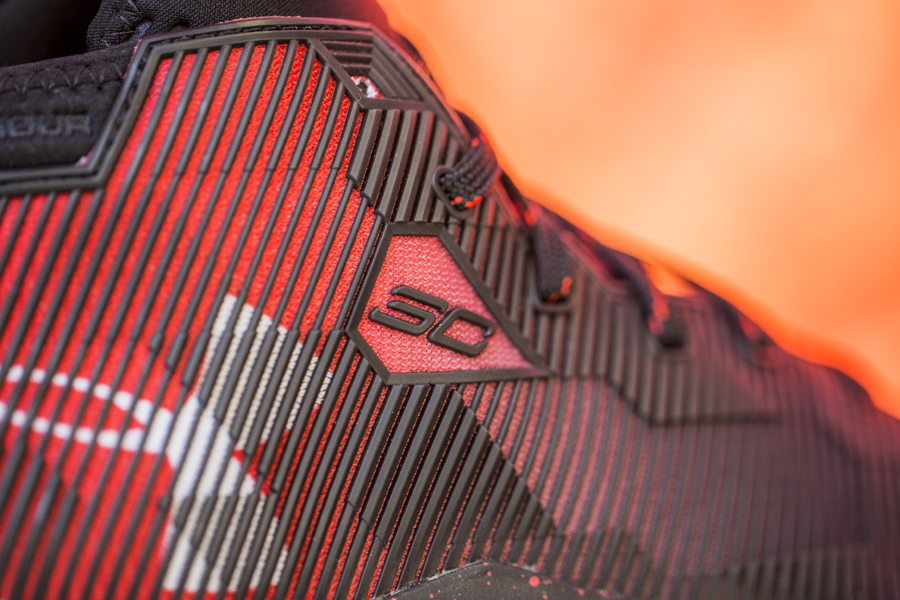 Get Up Close and Personal with the Under Armour Curry 2.5 in Black Red 5