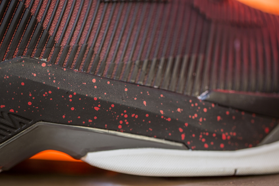 Get Up Close and Personal with the Under Armour Curry 2.5 in Black Red 7