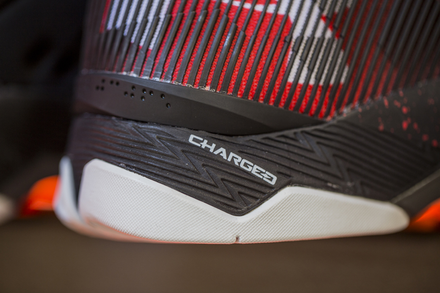 Get Up Close and Personal with the Under Armour Curry 2.5 in Black Red 8