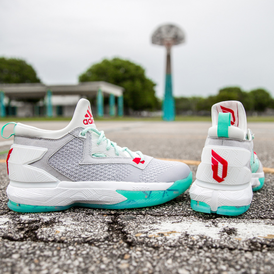 Get Up Close and Personal with the adidas D Lillard 2 'PDX Carpet' 2