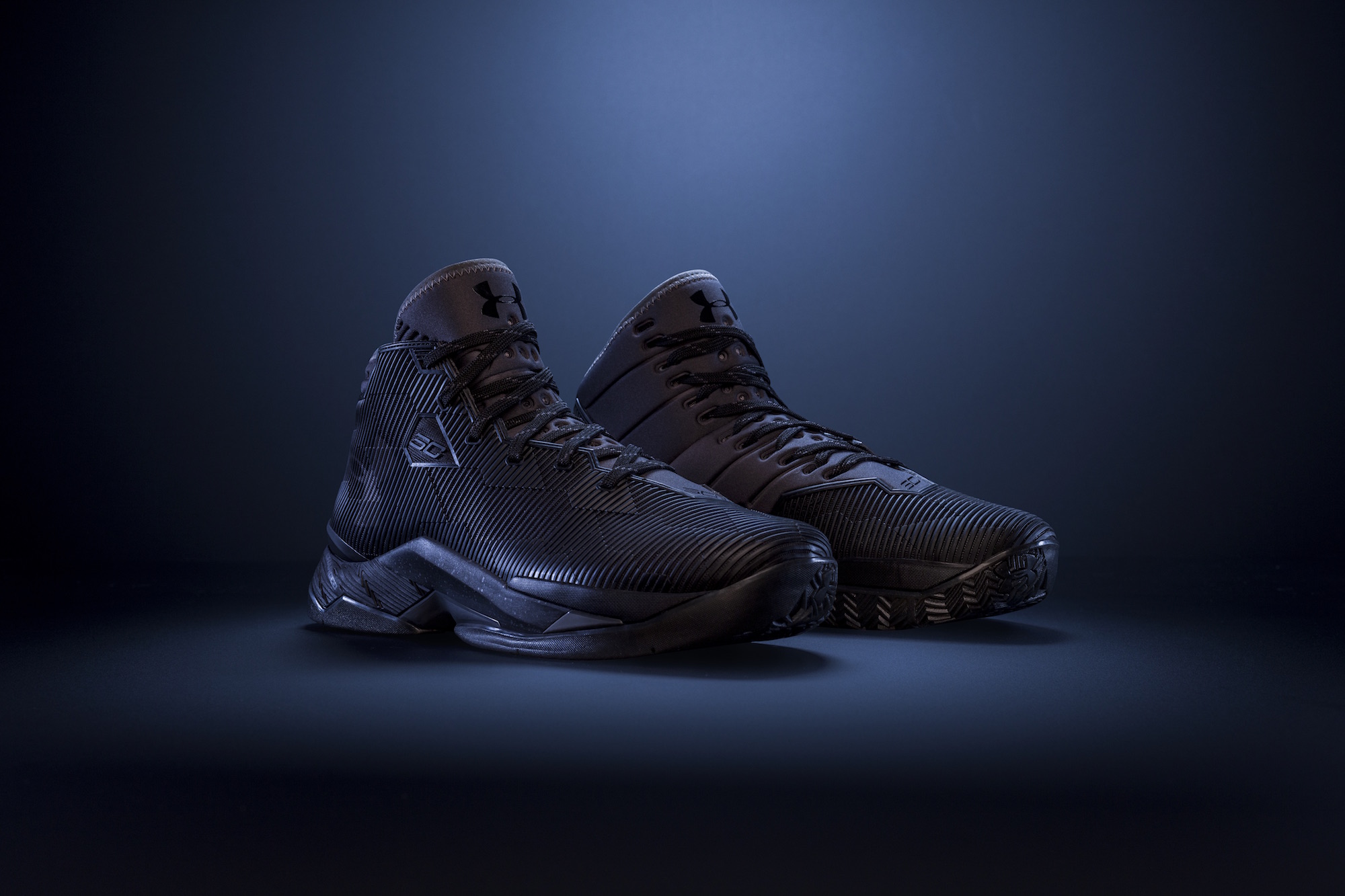 Curry 2.5 Black-Charcoal