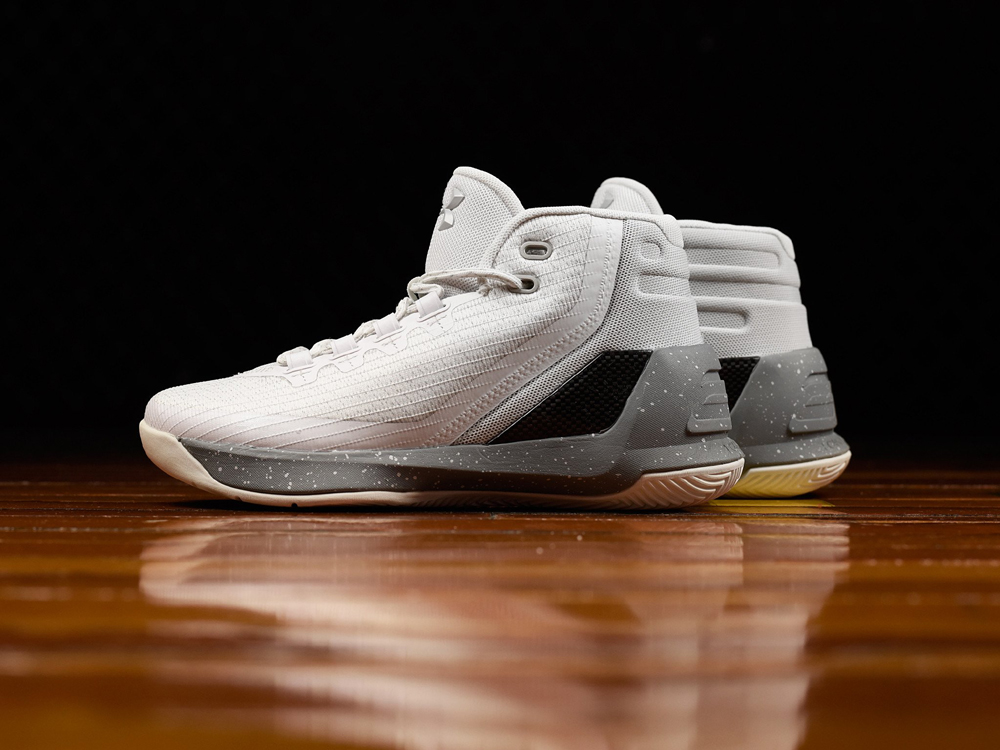 the-under-armour-curry-3-raw-sugar-is-available-earlier-than-expected-3