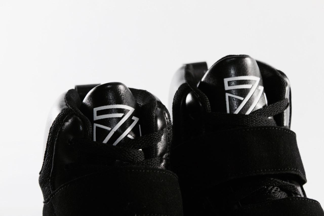 Zn Footwear Prototype 1 LE 9