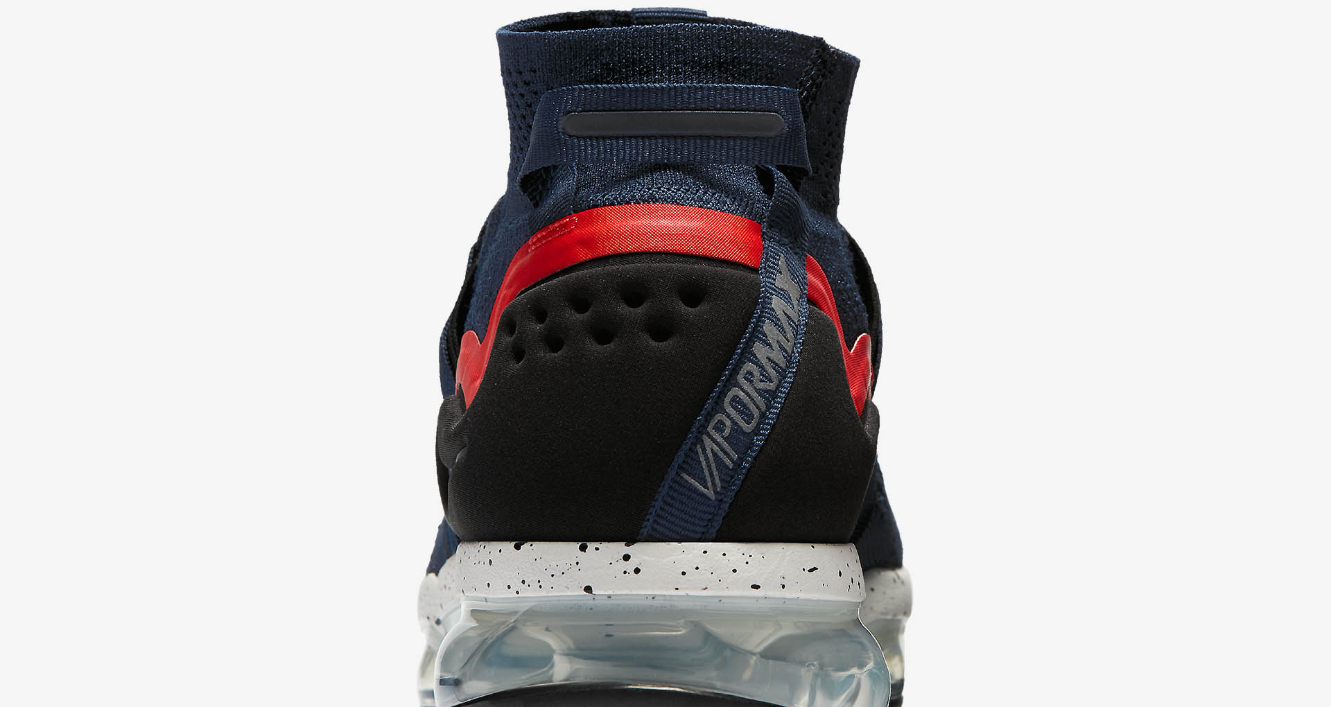 nike air vapormax utility college navy 7