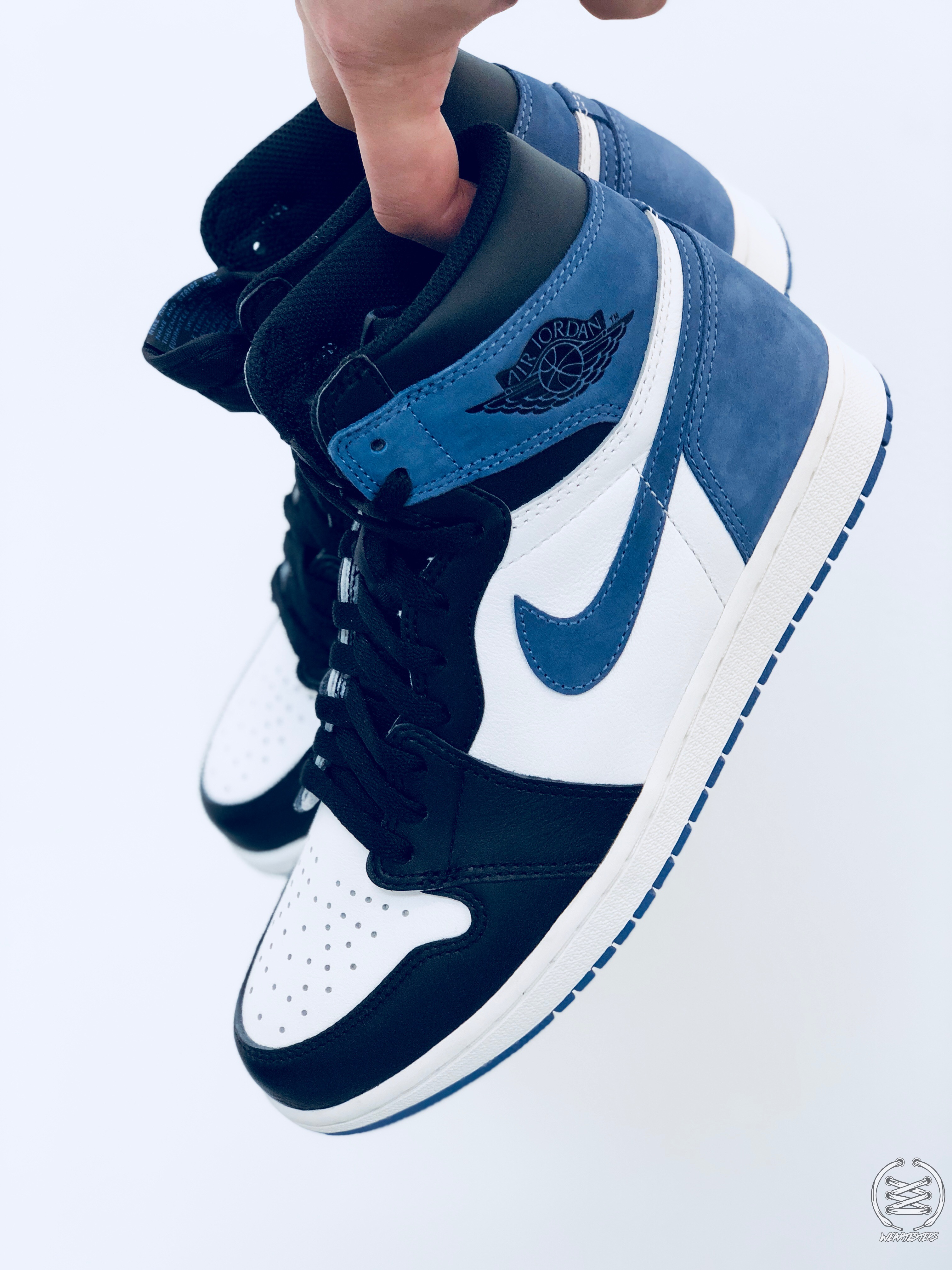 Air Jordan 1 Blue Moon Best Hand in the Game collection 3