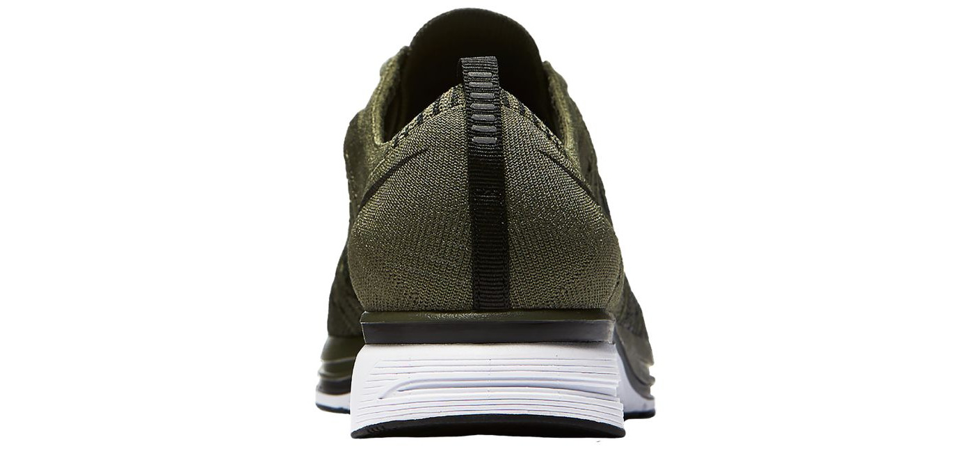 nike flyknit trainer olive 2
