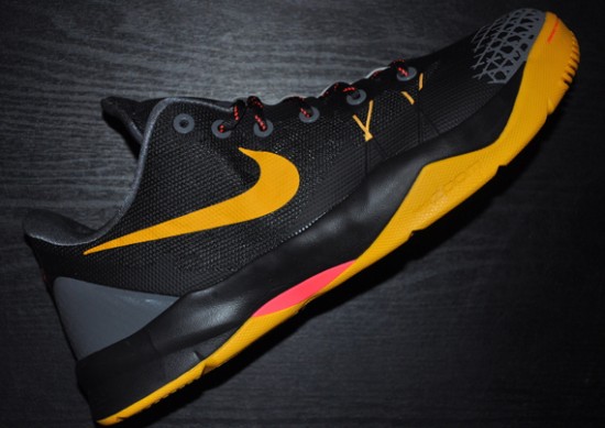 Kobe venom outlet 4