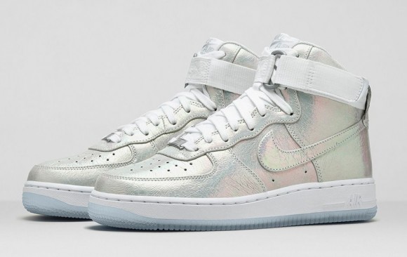 WMNS Air Force 1 Iridescent Pearl Collection
