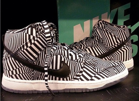 Nike hotsell dunk dazzle