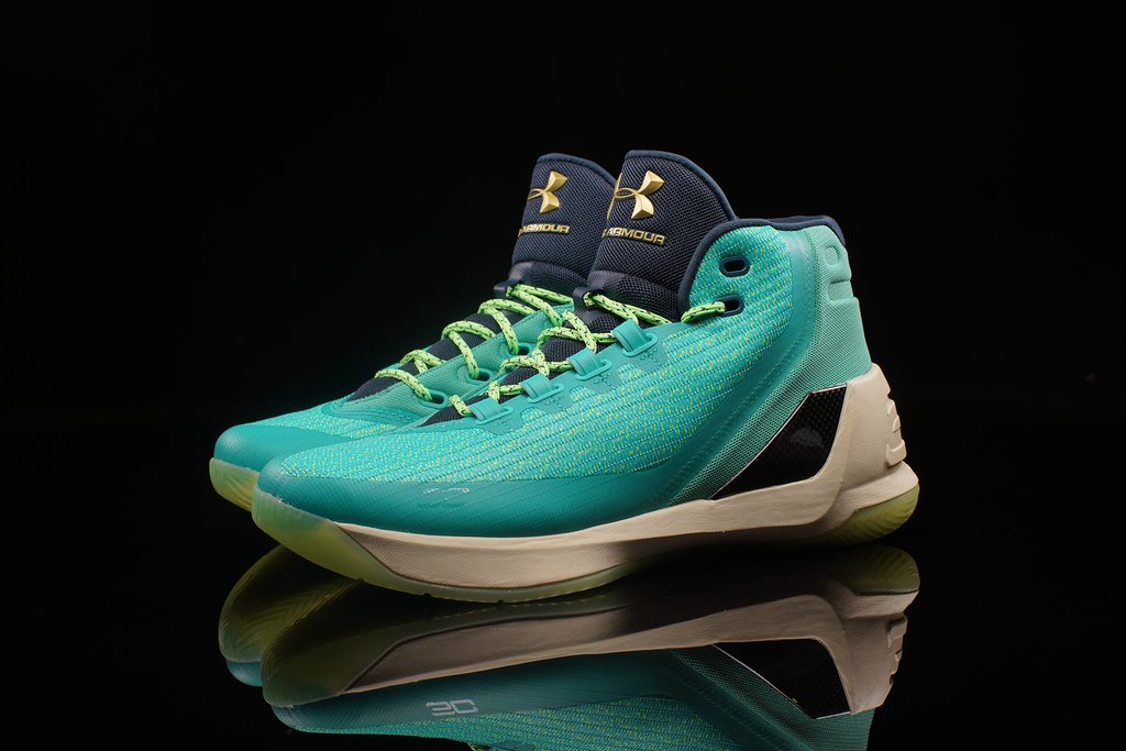 under armour curry 3 reign water 1