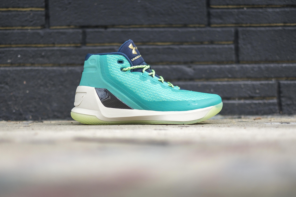 under armour curry 3 reign water 5