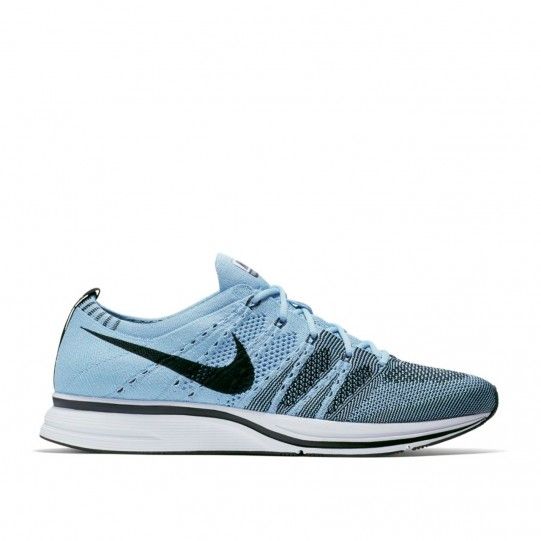 nike flyknit trainer circus blue 1