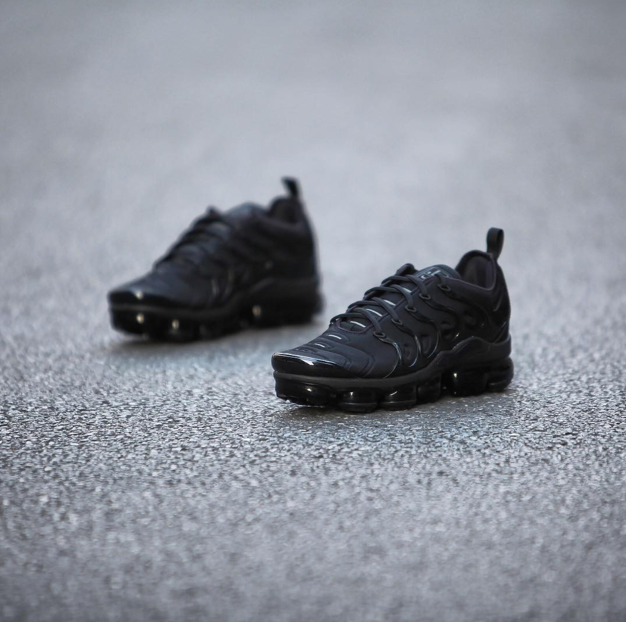 vapormax plus drop