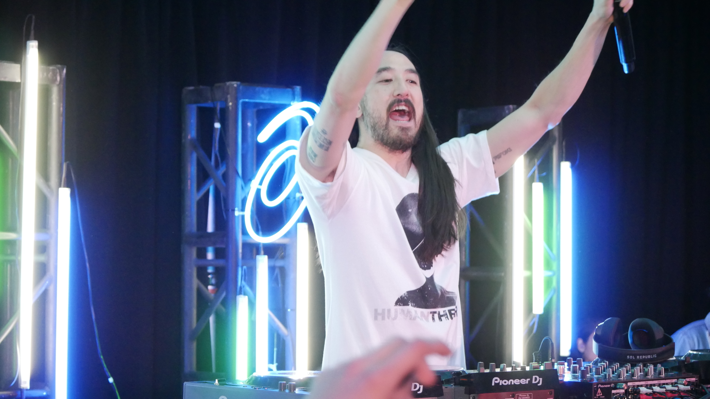 asics hypergel kenzen white