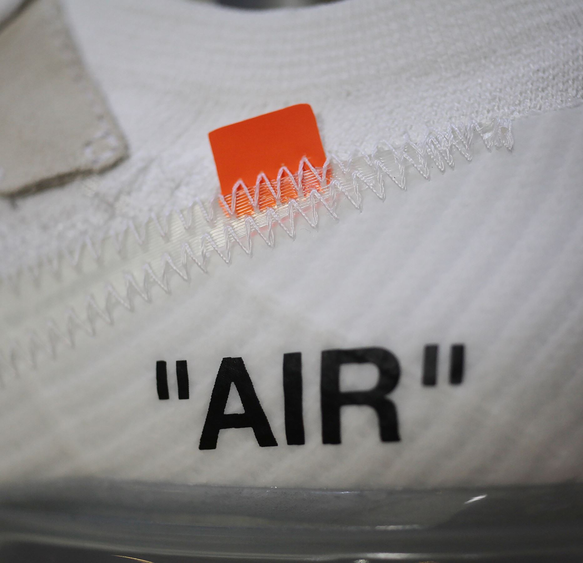 vapormax off white stockx