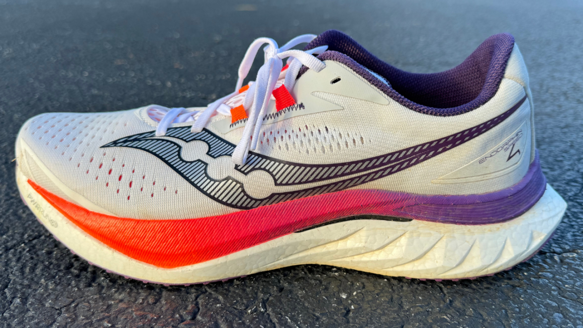 The Endorphins 4: Saucony Endorphin Speed 4 and Pro 4 Review - WearTesters