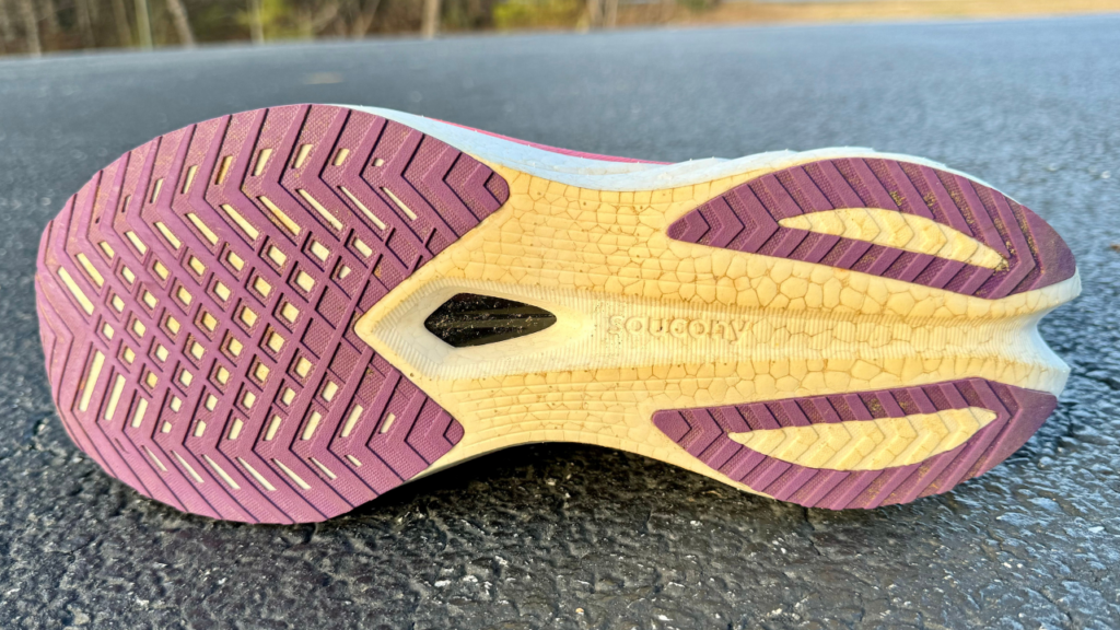 Saucony Endorphin Speed 4 Traction Outsole