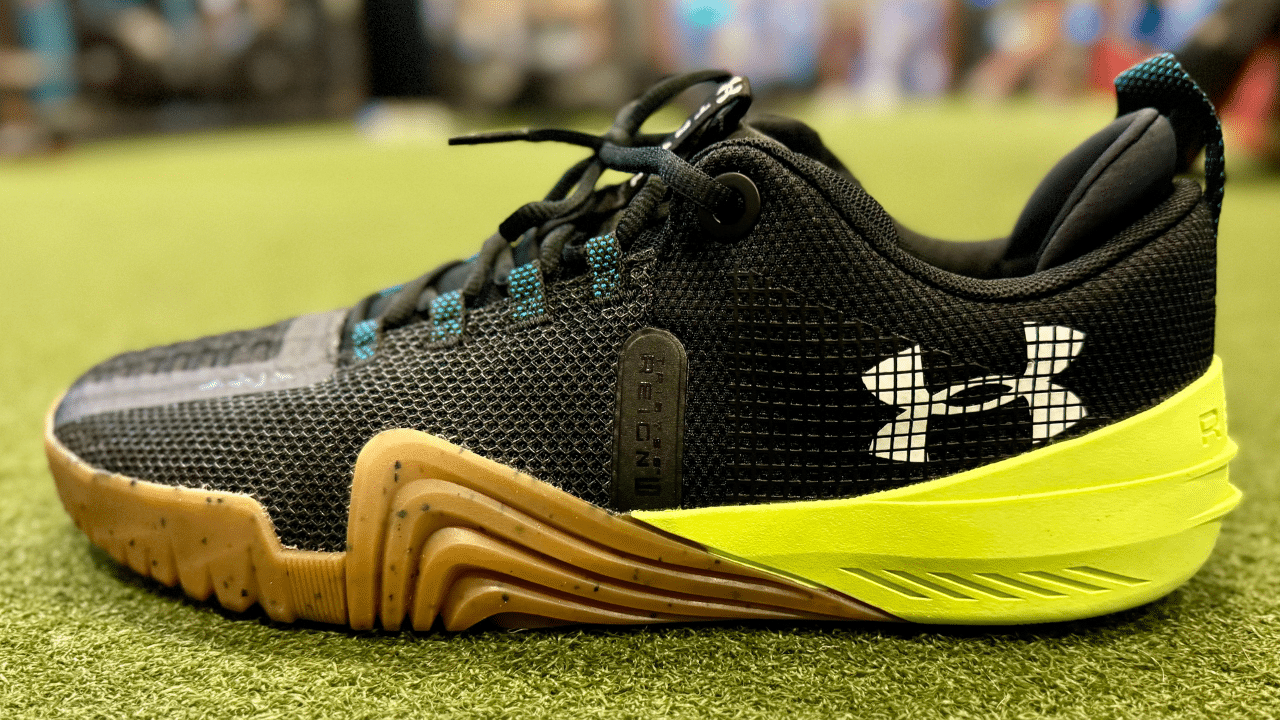 Under Armour Reign 6 lateral view